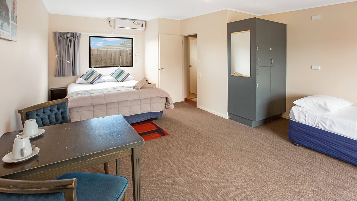 Kaitaia Hotel | Beachcomber Lodge & Backpacker