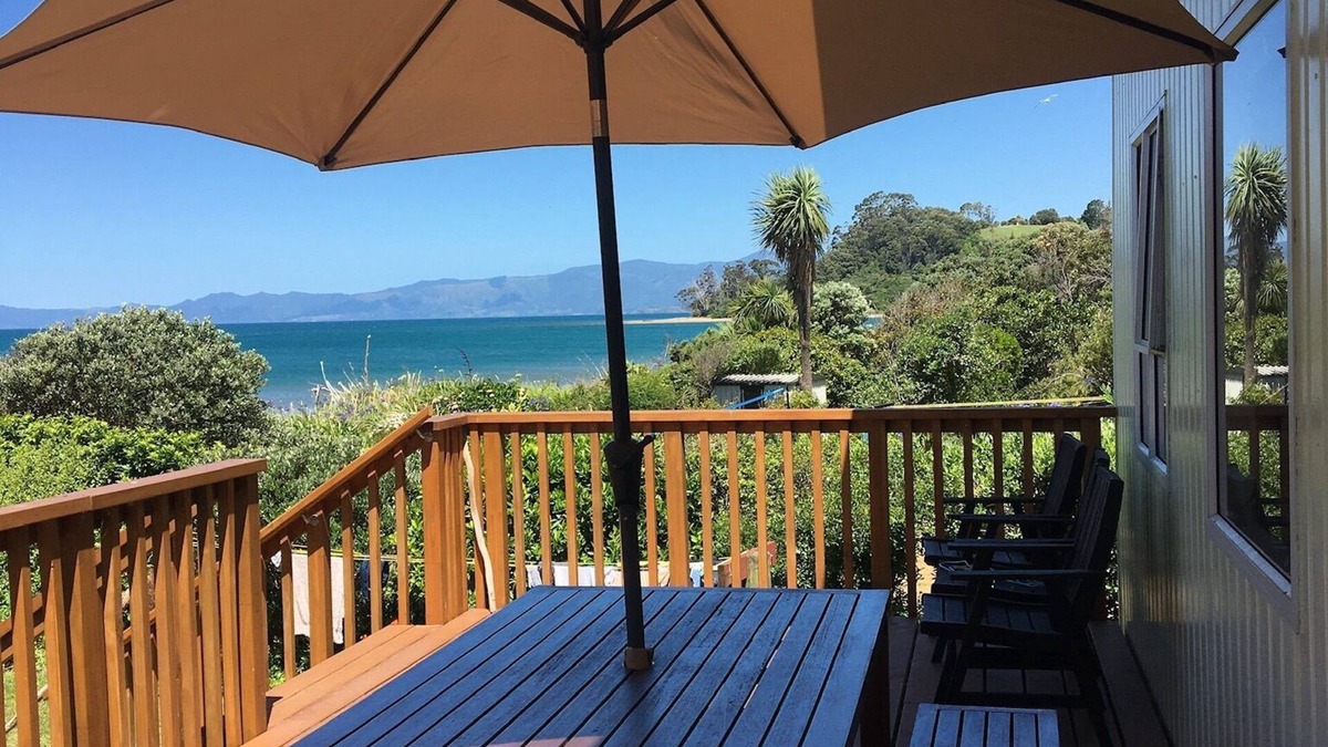 Parapara House | Beachfront bach - your slice of paradise.