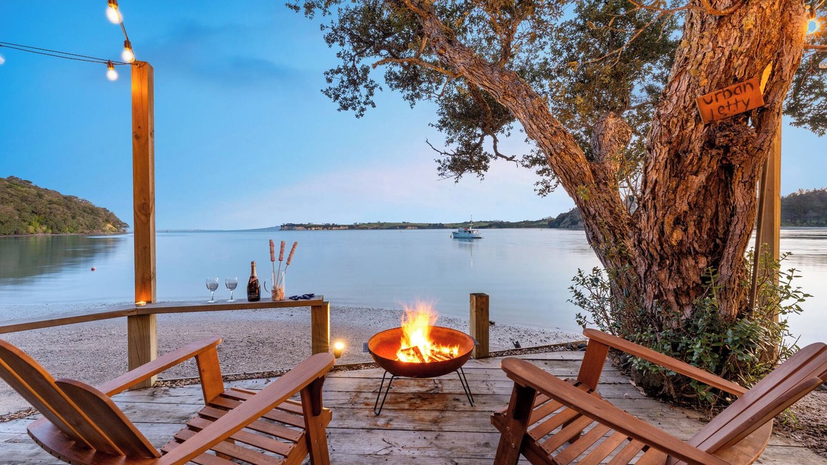 Arkles Bay House | Beachfront House, Stunning Views, Private & Serene
