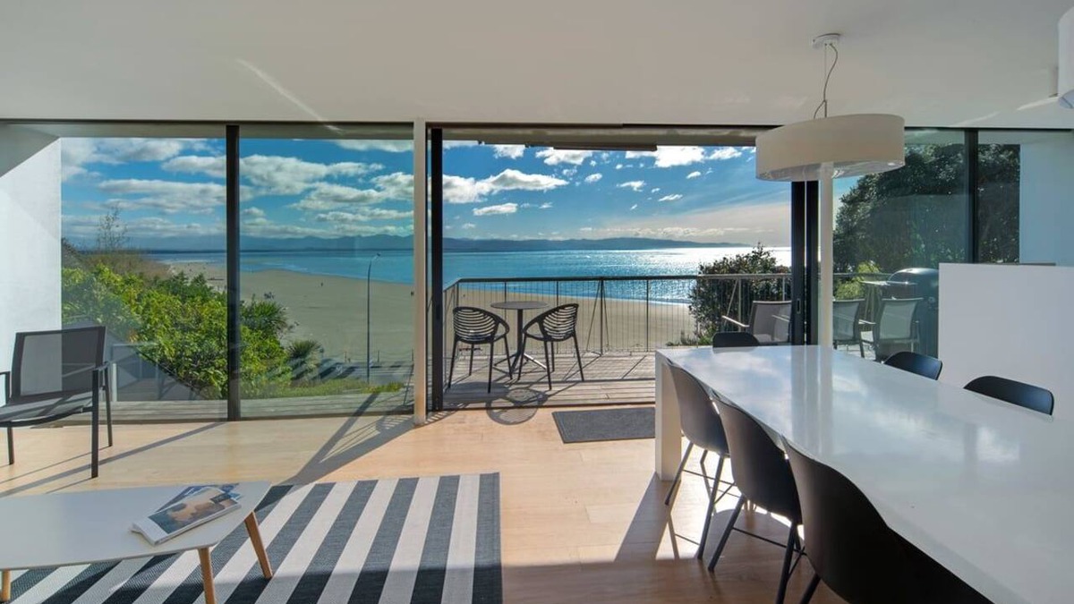Nelson House | Beachfront Retreat - Architectural & Ocean Views