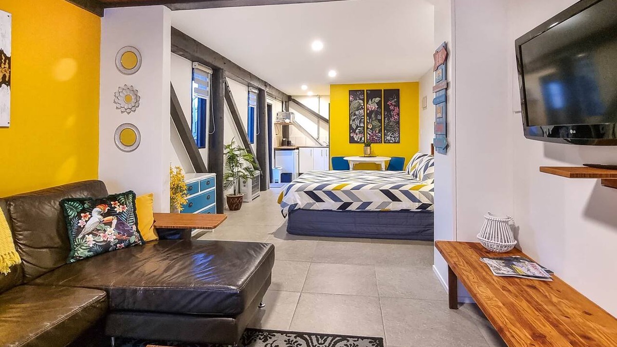 Westport House | Beachview Apartment - Carters Beach