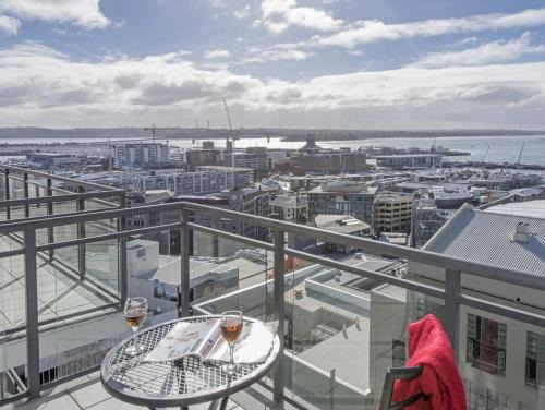 Auckland Central Business District Apartment | Best Views -Stunning HERITAGE-Pool,Gym