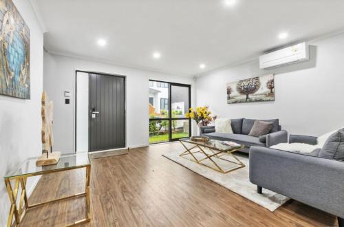 Avondale House | Big Family Holiday Home