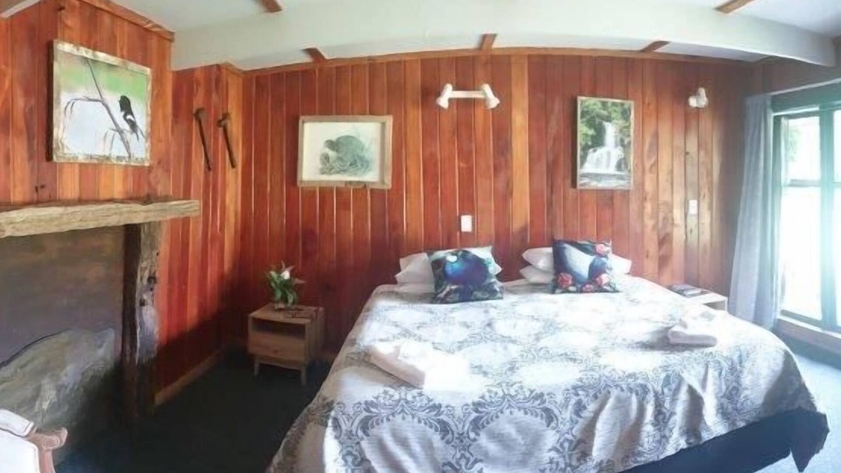Waimiha Cabin | Blackfern Lodge