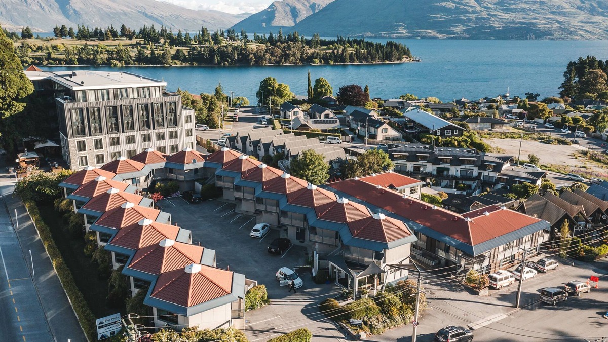 Queenstown City Centre Hotel | Blue Peaks Lodge