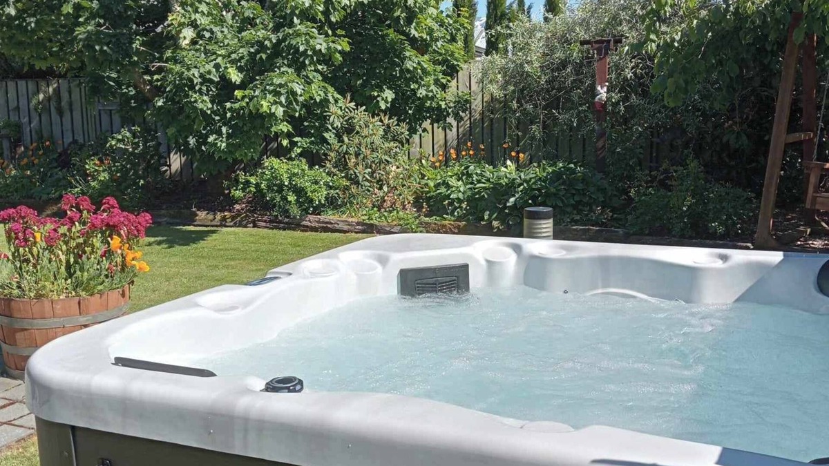 Te Anau Bed & Breakfast | Blue Ridge Studios and Bed & Breakfast