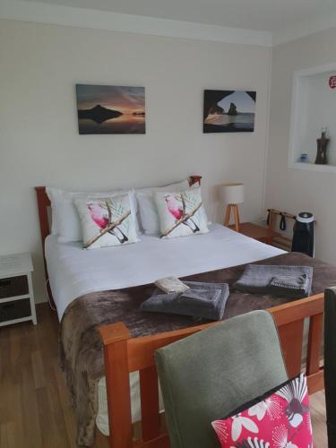 Tairua Bed & Breakfast | Bluewater Studio