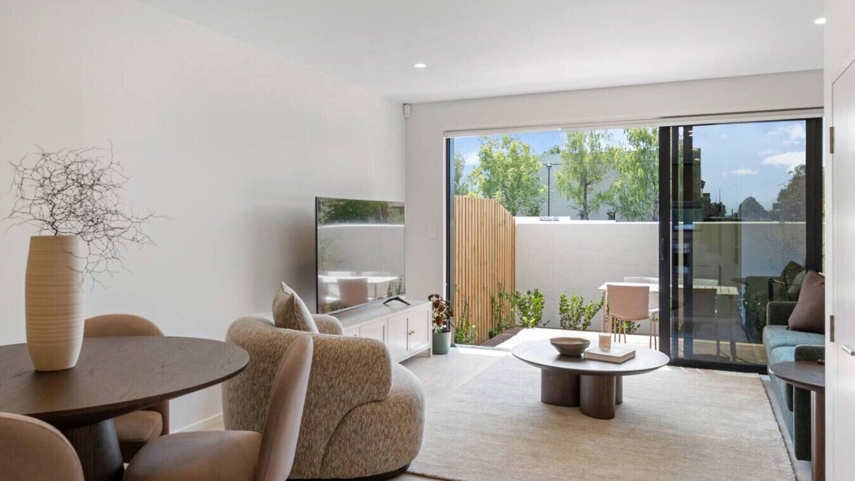 Christchurch City Centre House | Brand New City Townhouse with Free Parking