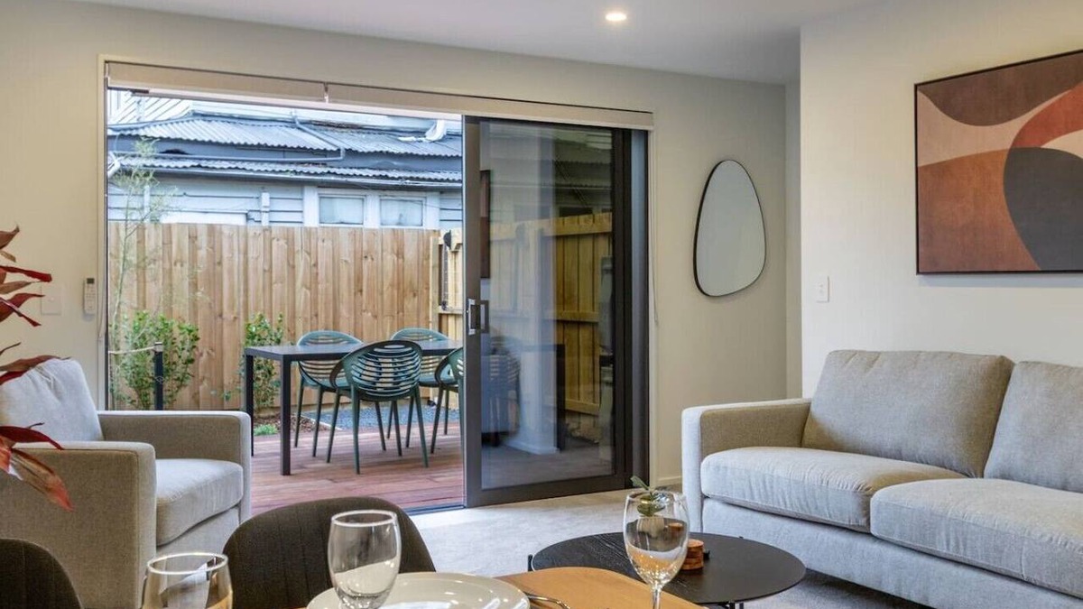 Linwood Villa | Brand New Townhouse Walk to CBD | Parking + EV