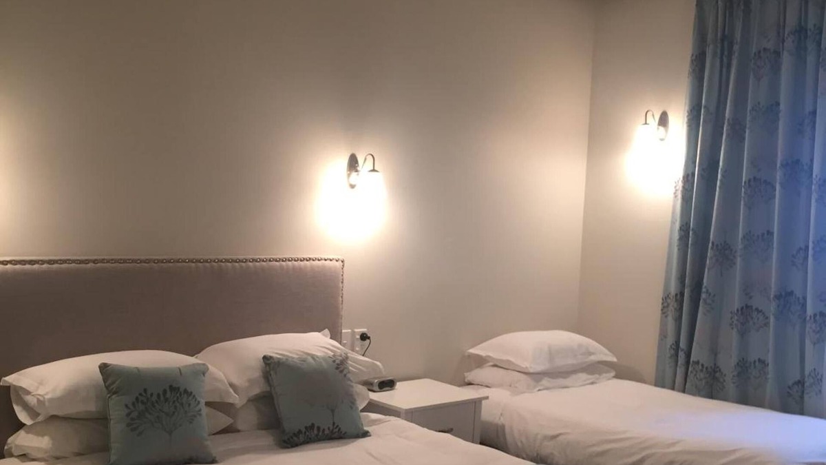 Warkworth Cabin | Bridgehouse Lodge