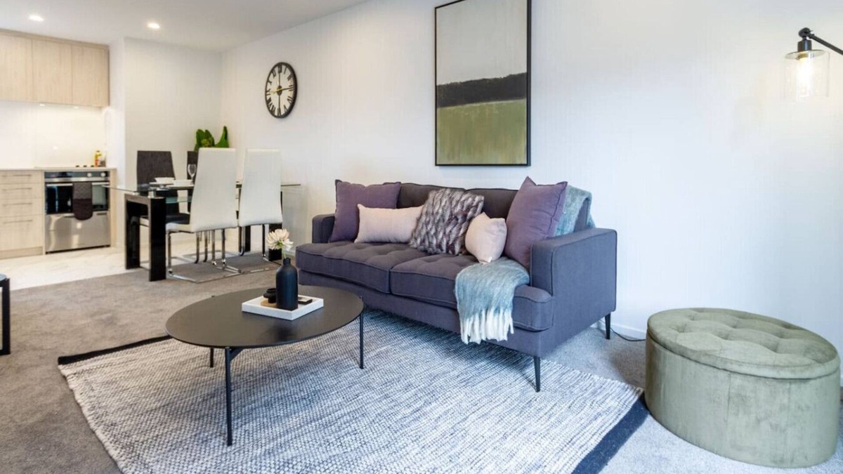 Christchurch City Centre House | Bright Cityside 4BR Sunlit Balcony at Tuam St
