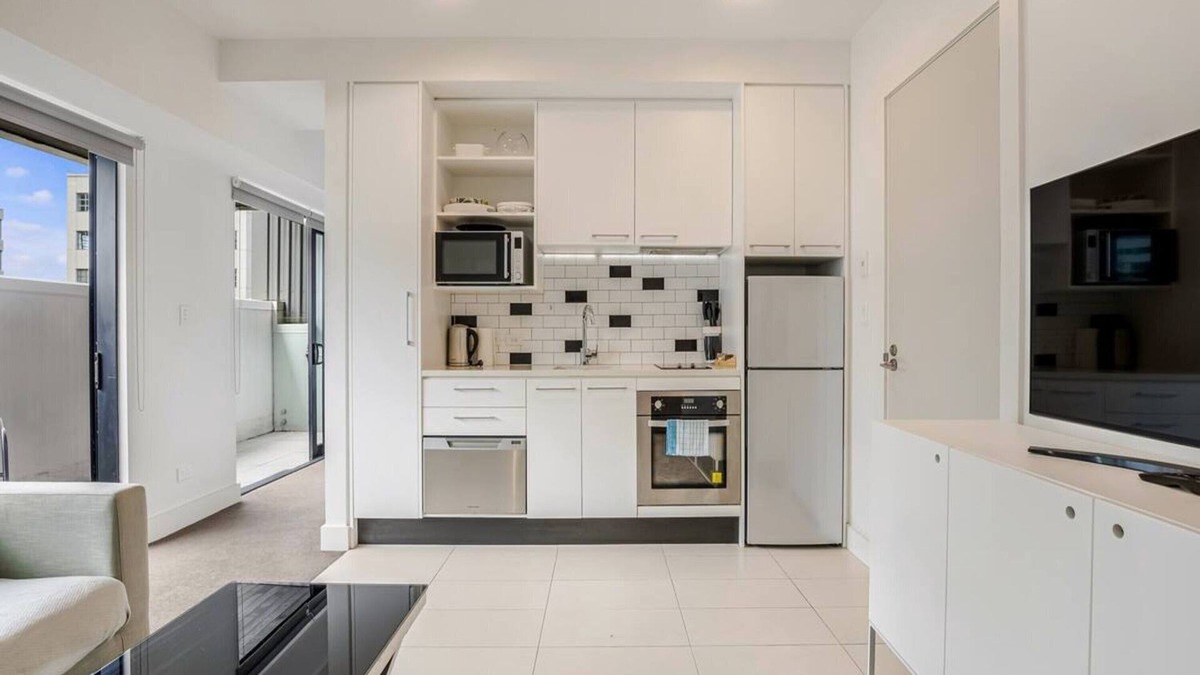 Auckland Central Business District Apartment | Bright & modern 1BR in Auckland CBD : Zodiak Stays