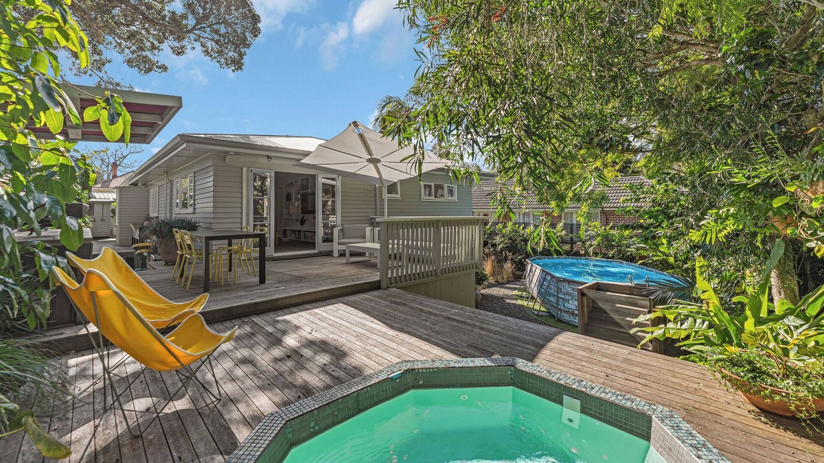 Devonport House | Bright, modern Devonport home in a quiet, sought-after street.