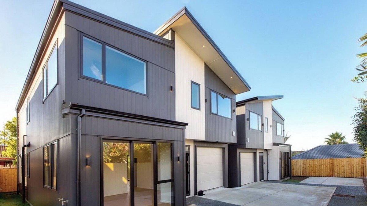 Howick House | Brilliant Howick New Build, Walk to Shops