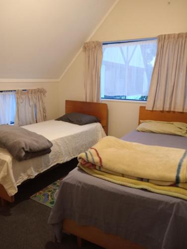 Tauranga House | Budget accommodations city center