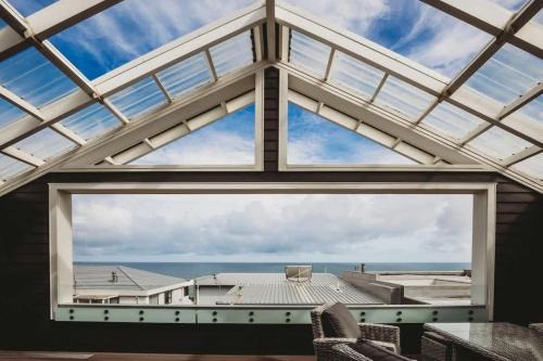New Plymouth House | Buller Noire - luxury New Plymouth oceanview home