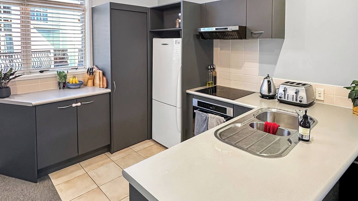 Grey Lynn House | Burgoyne Beaut l Stunning 3 Bed Townhouse Central