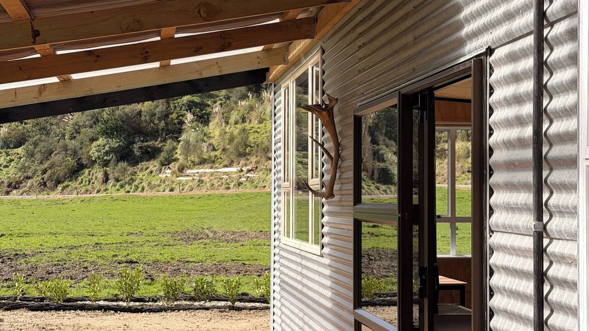 Pipiriki Cabin | Bush batch