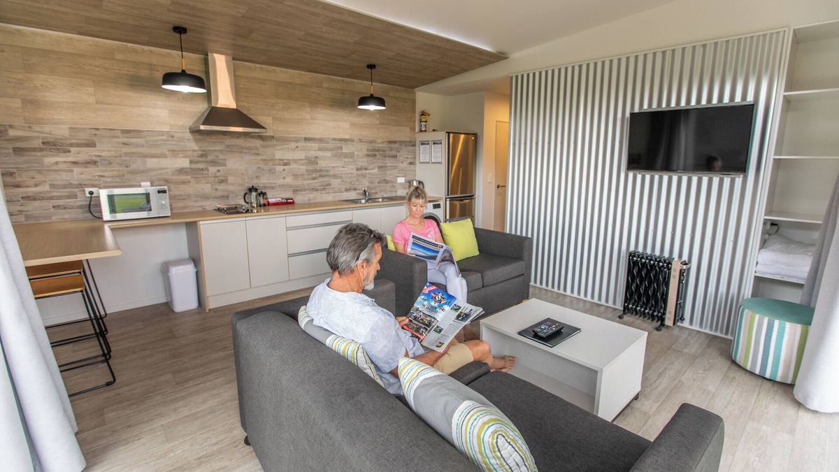 Waipu Cove Hotel | Camp Waipu Cove