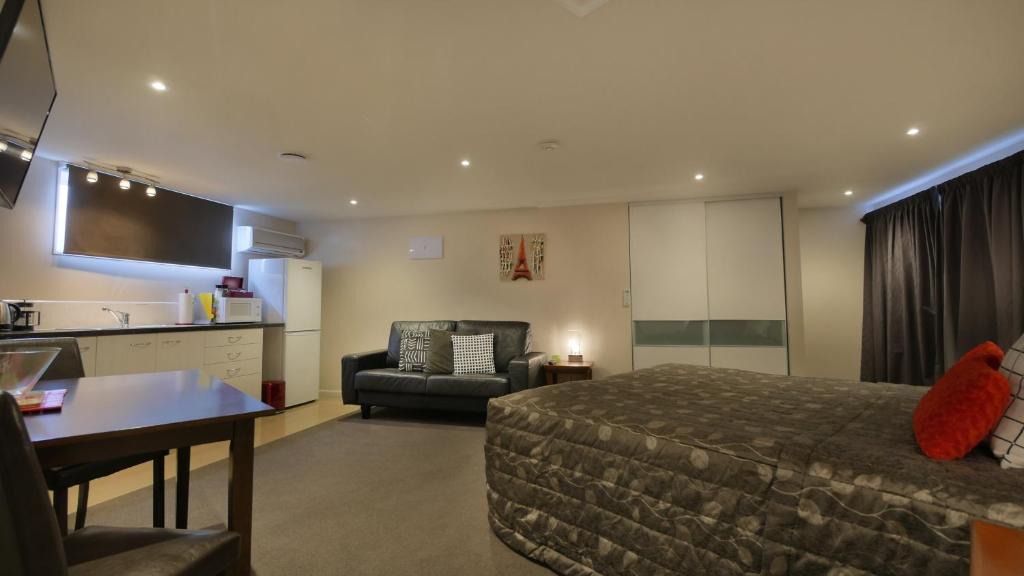 Linwood Hotel | Cashel Court Motel