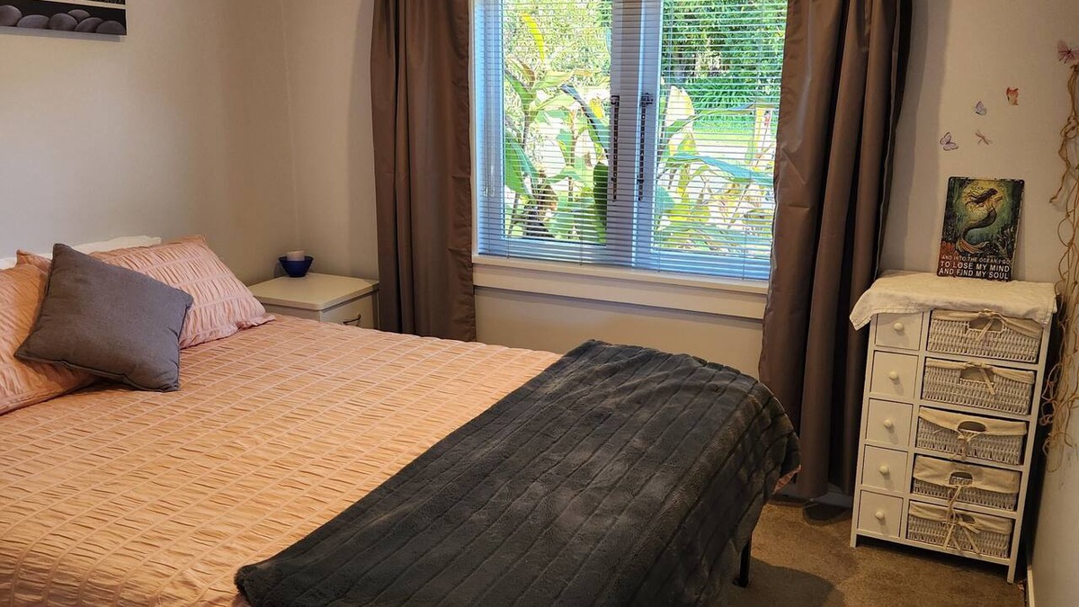 Pohara House | Castaway Cottage