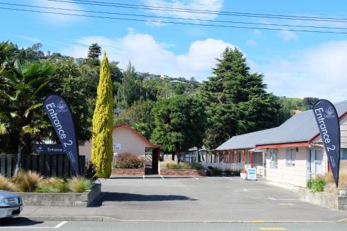 Tahunanui Hotel | Castles Motel & Driftwood Motel