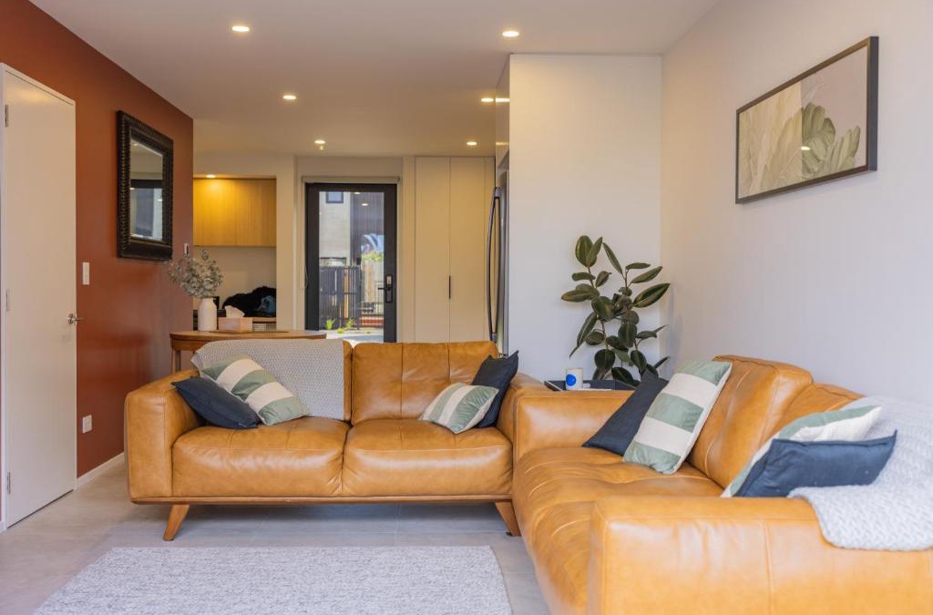 Christchurch City Centre House | CBD 2 Bed 2 Bath Luxury Gem With Free Car Park