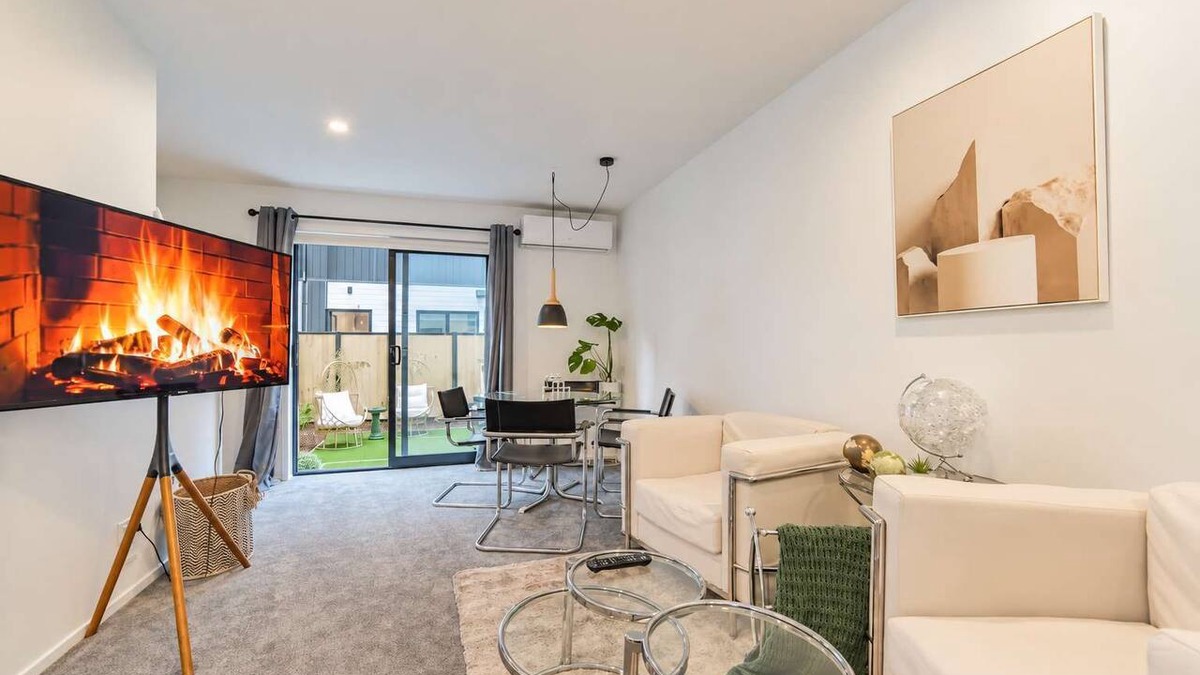 Christchurch City Centre House | CBD 2BR Retreat | Private Garden + BBQ