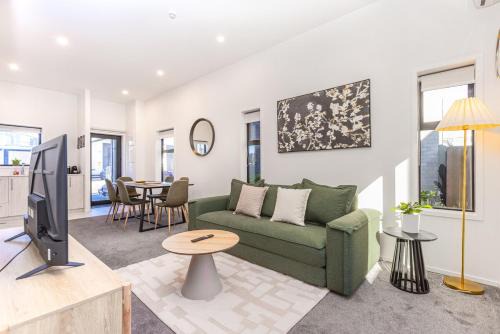 Christchurch City Centre House | CBD Urban Oasis Family Retreat By Stadium!5 Beds!