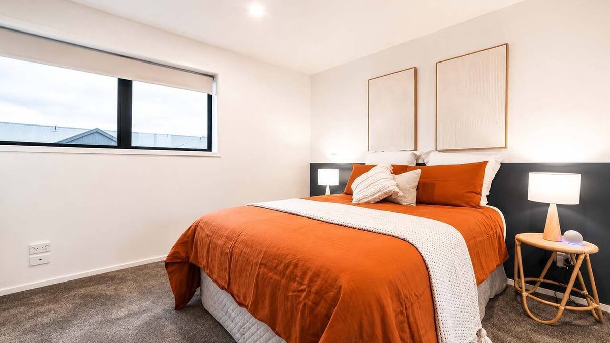 Christchurch City Centre House | Central 2BR Townhouse | Near CBD + Stadium