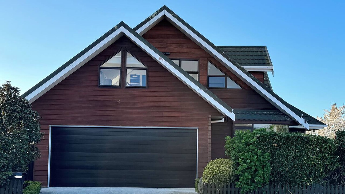 Palmerston North Apartment | Central, Architecturally Exquisite, 3 bedroom Apartment -Palmerston North.