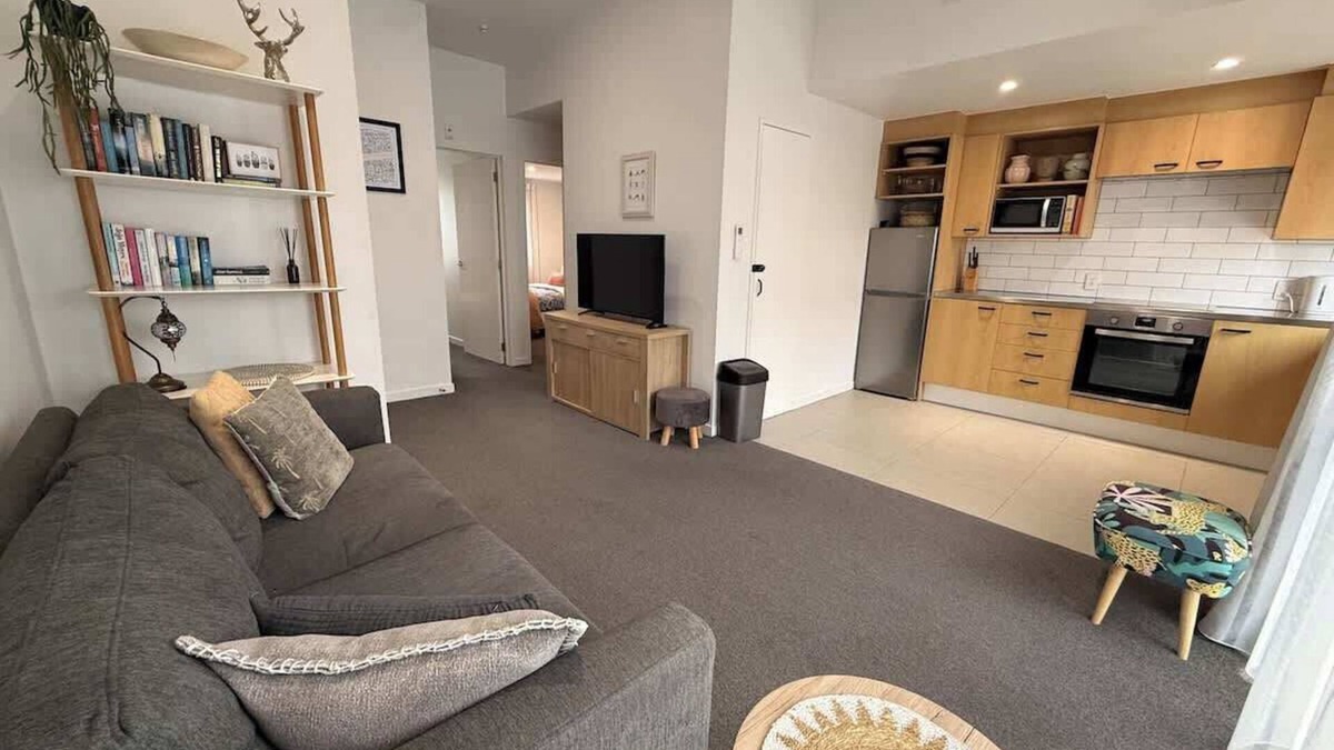 Christchurch City Centre Apartment | Central CBD | Walk to Stadium | Sleeps 4
