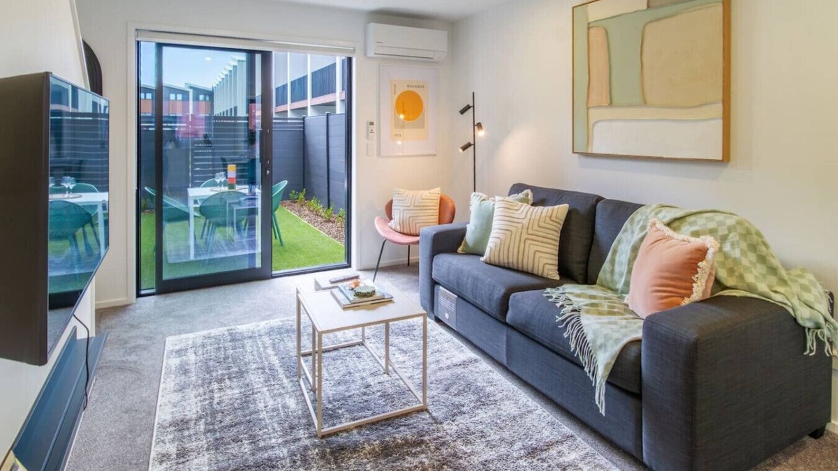 Christchurch City Centre House | Central City | Walk to Stadium, Dining & Shopping