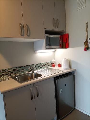Diamond Harbour House | Central Diamond Harbour Guest Suite