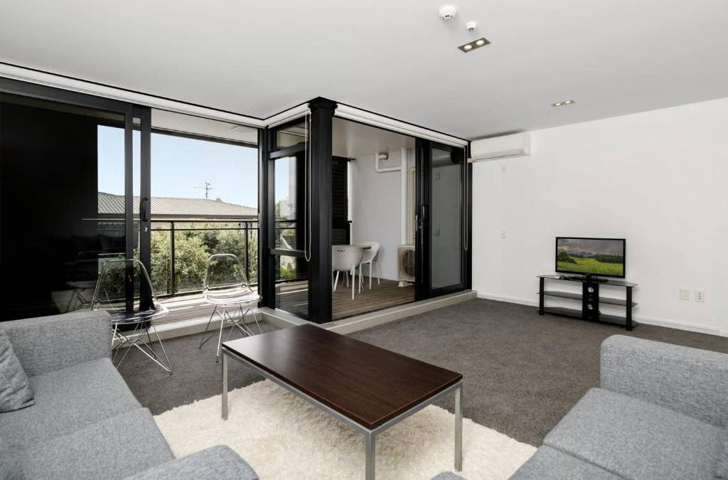 Mount Maunganui Apartment | Central Mount Apartment, Quiet and Spacious with Pool