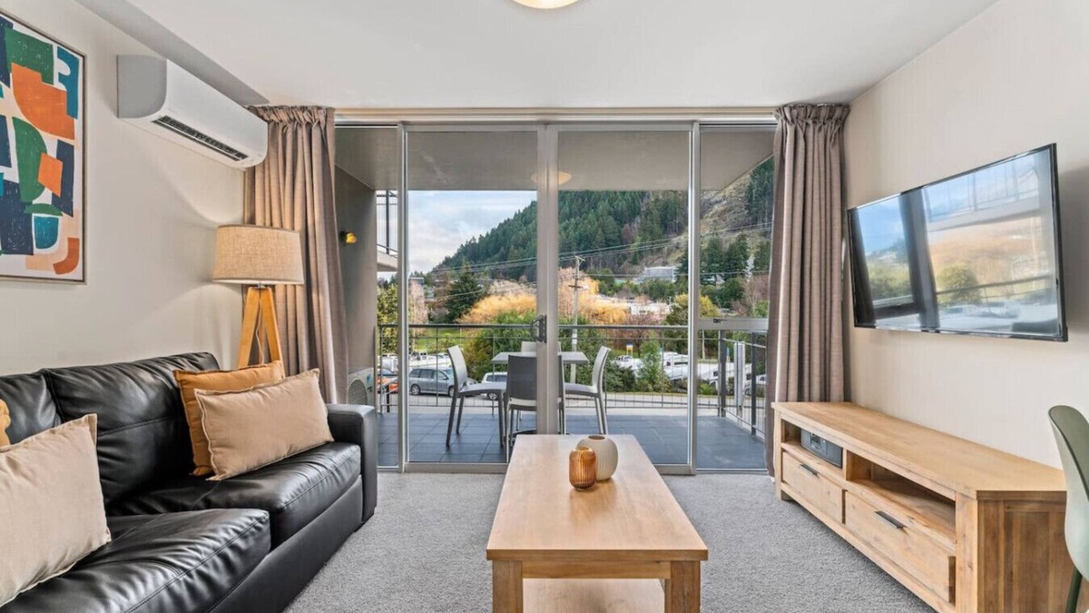 Queenstown City Centre Apartment | Central QT | 5 min walk to town