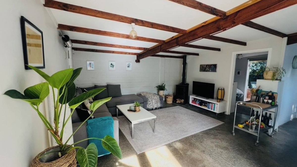 Eskdale Cottage | Charming beach Cottage