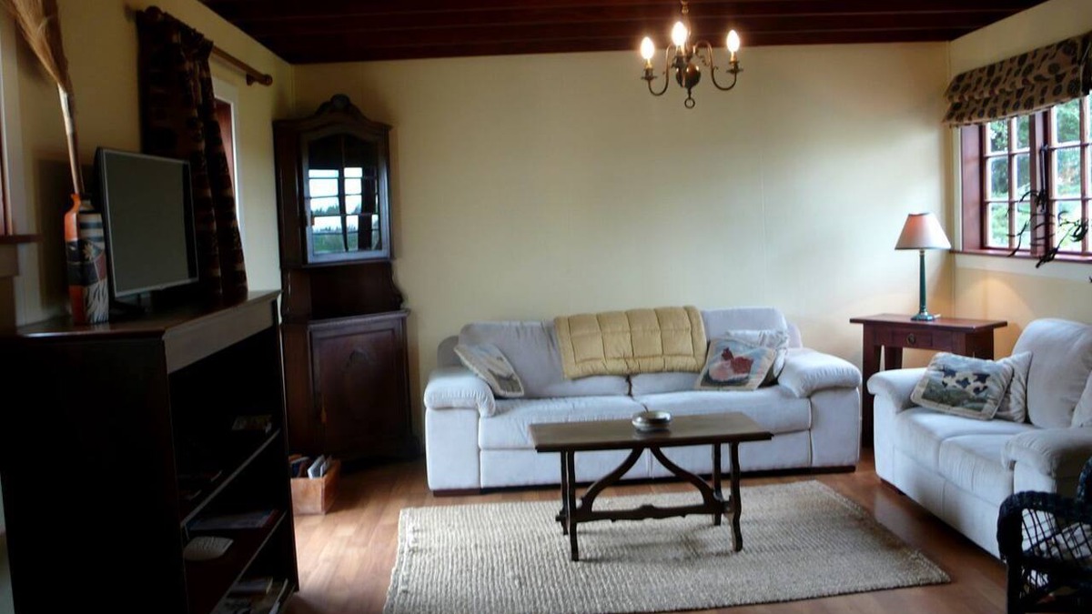 Windwhistle House | Charming Four-Season Cottage at the Foothills of Mount Hutt near Methven, New Zealand
