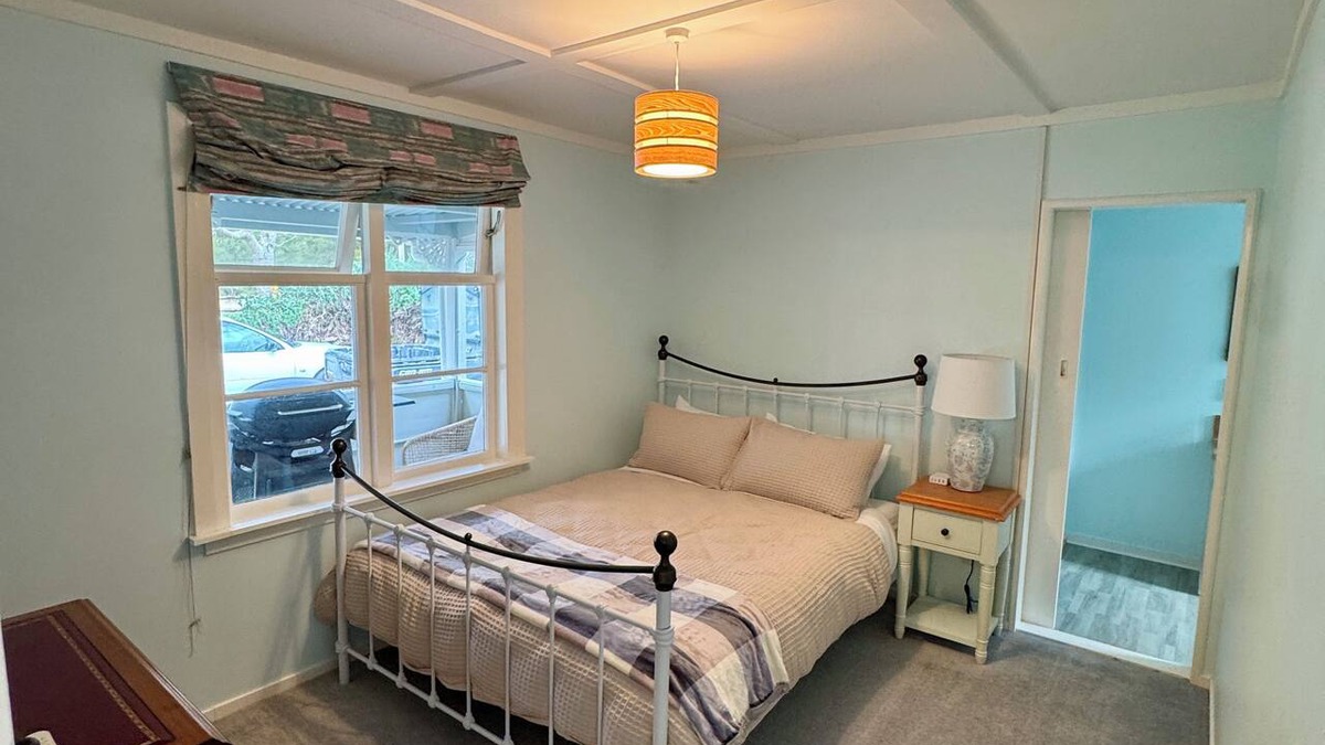 Wairarapa Cottage | Charming Rural Escape