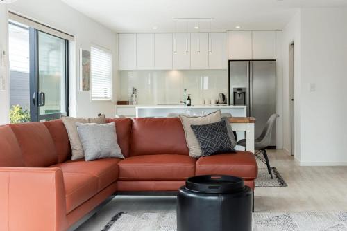 Papamoa Beach House | Coastal Delight - close to the Beach and shops