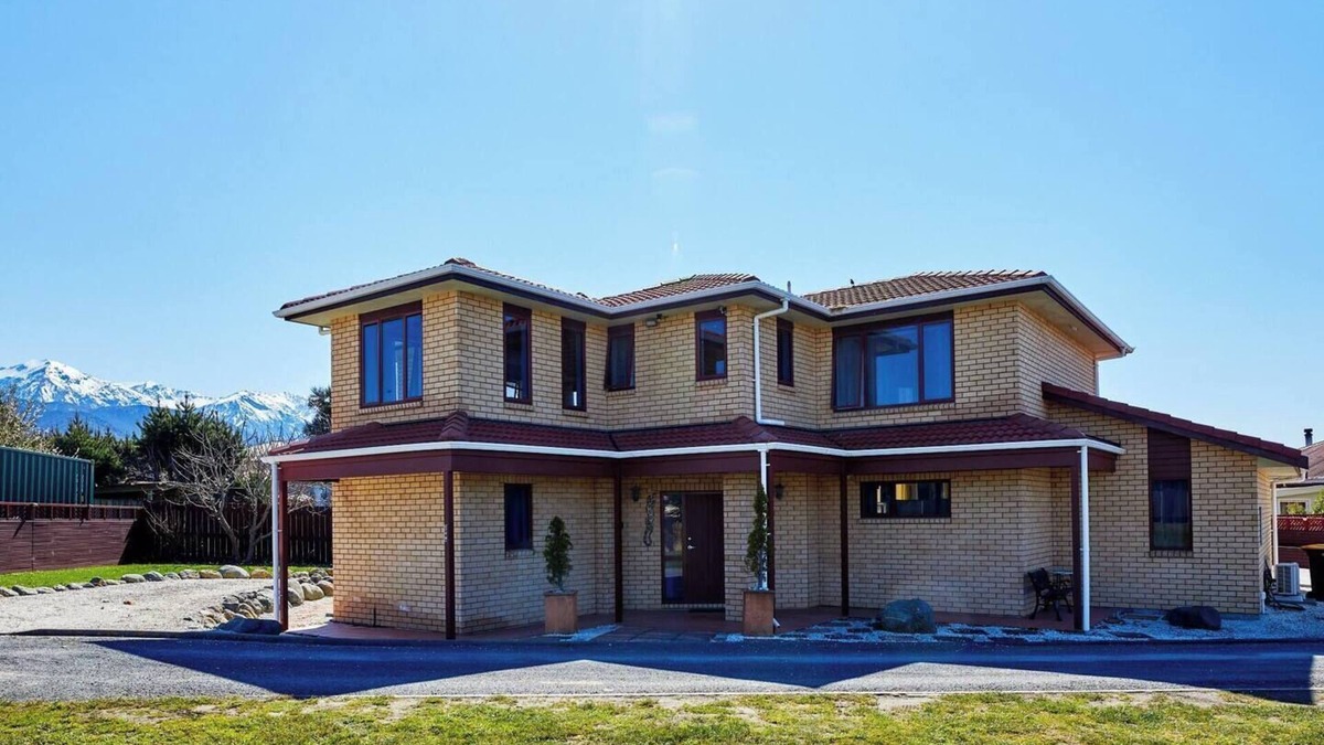 Kaikoura House | Coastal | Spacious | Mountain Views - KK21238