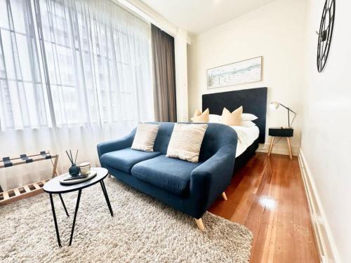 Auckland Central Business District Hotel | Comfort Studio Getaway with Pool and Gym