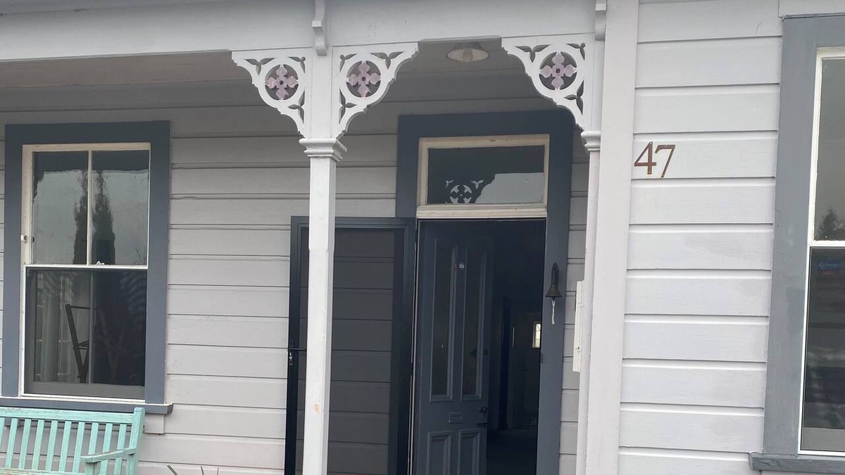 Ohakune Cottage | Comfortable 4 bedroom Cottage. Great location on historic Railway Row.