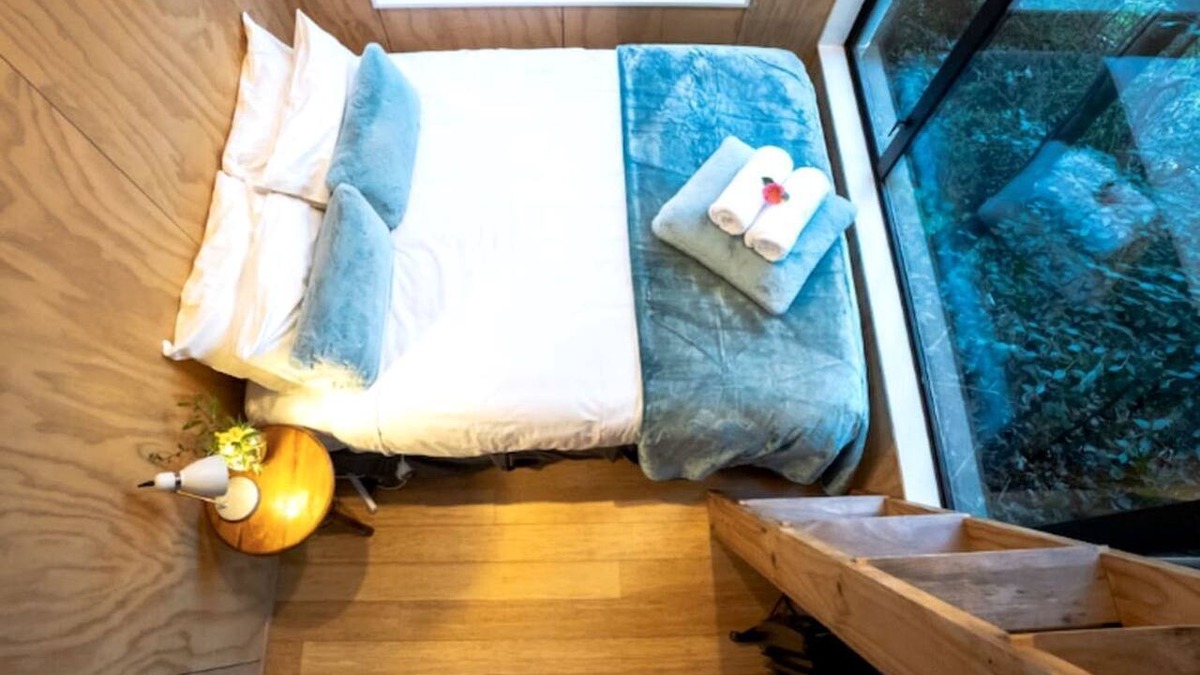 Sunshine Bay Cabin | Comfortable Cabin Rental for a Queenstown Holiday in New Zealand