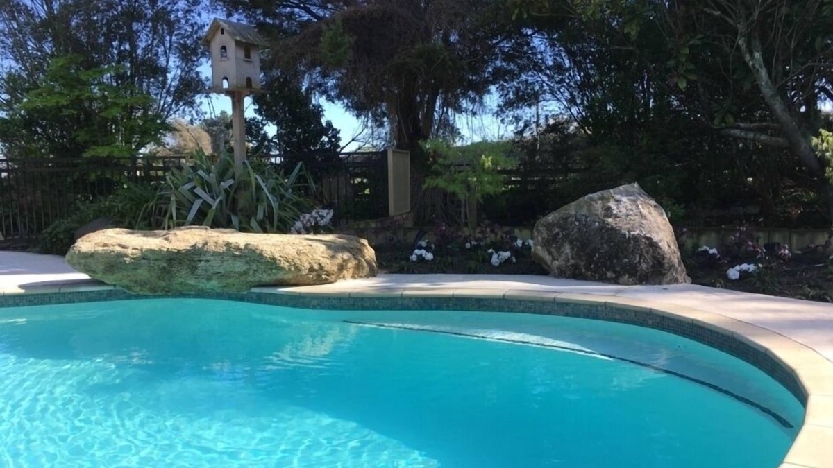 Longlands Cottage | Comfortable Two Bedroom/Two Ensuite Country Cottage near Havelock North