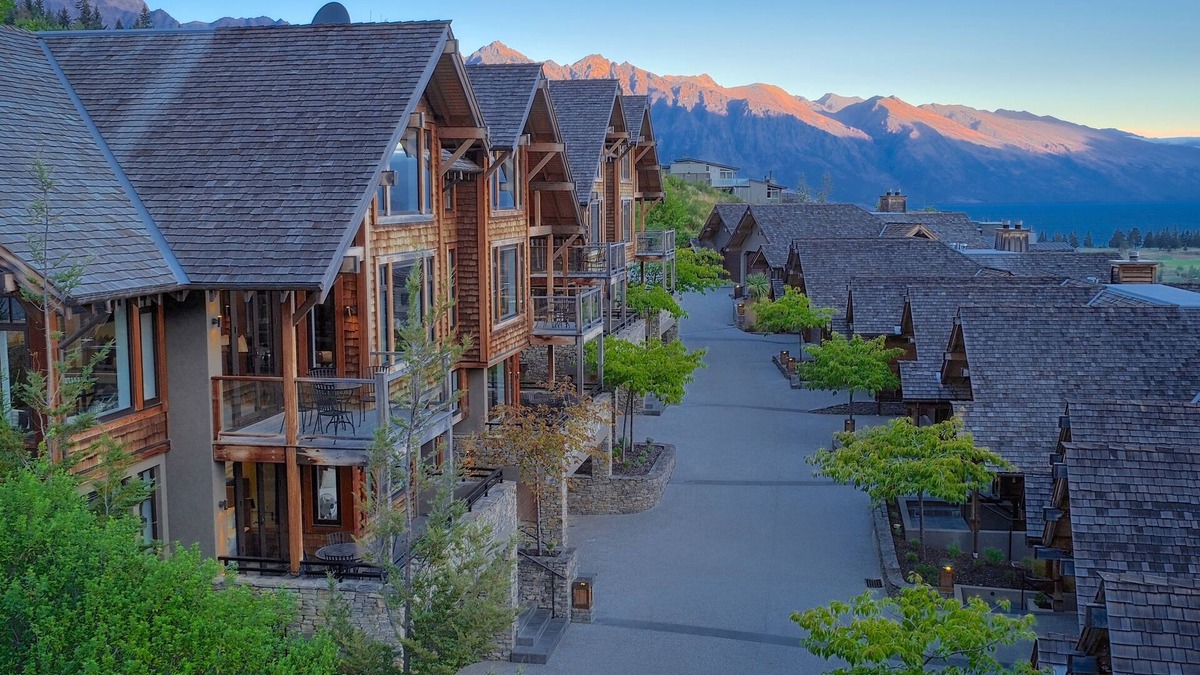 Queenstown City Centre Villa | Commonage Villas by Staysouth