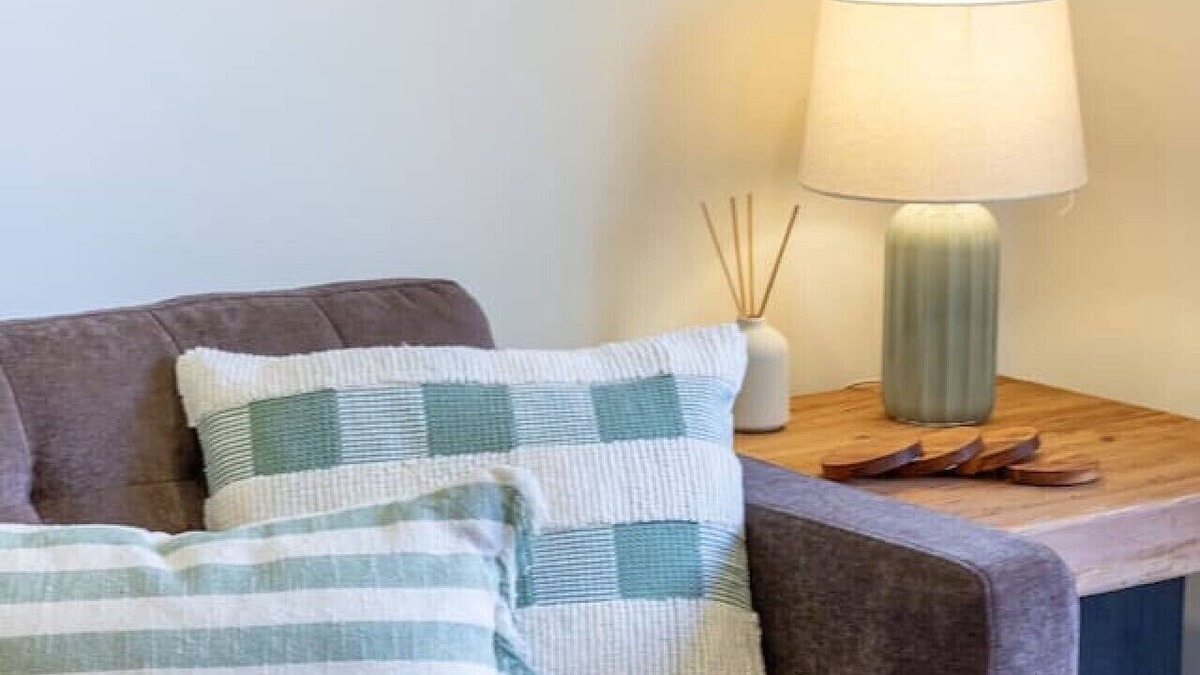 Linwood House | Contemporary Townhouse | Near CBD + Gated Parking