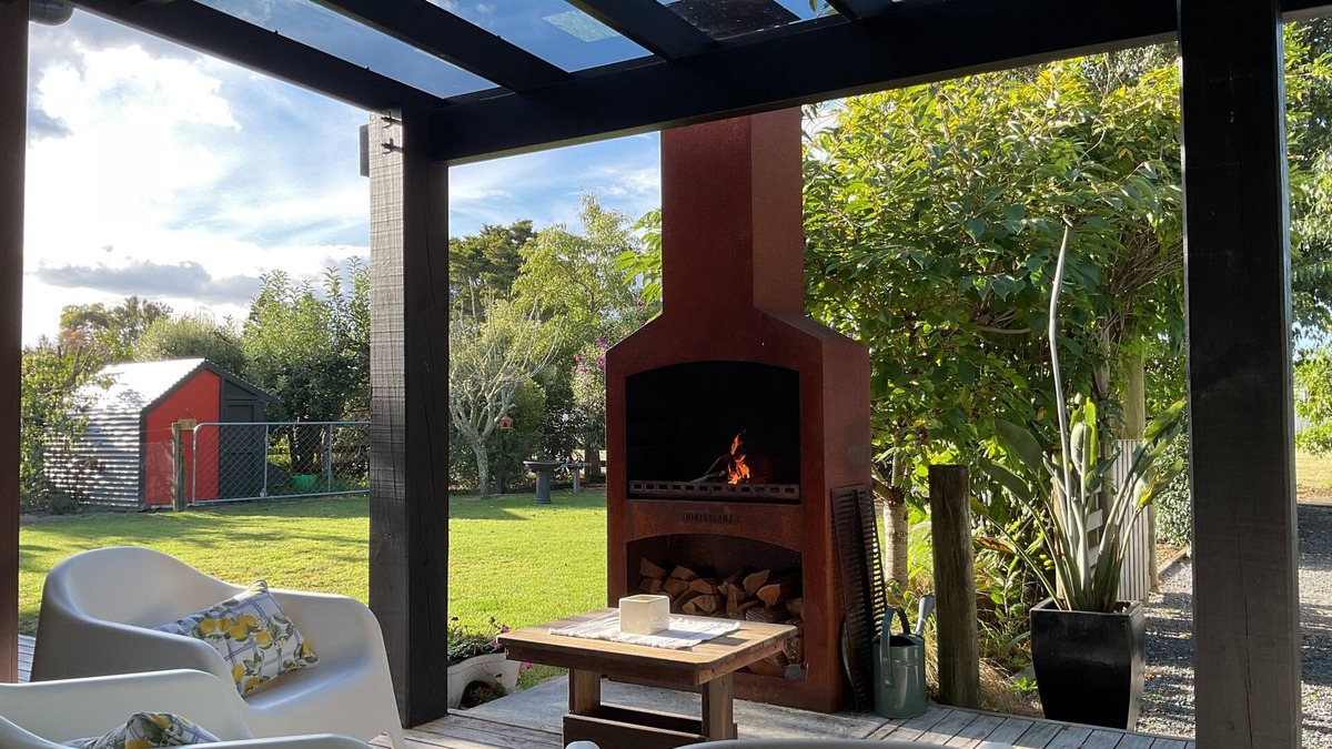 Waipu House | Convenient Village Location