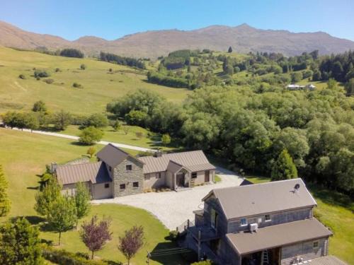 Dalefield House | Coronet Lodge Minimum 30 Nights