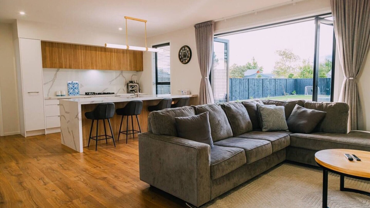 Blenheim House | Cosy and Modern spacious home